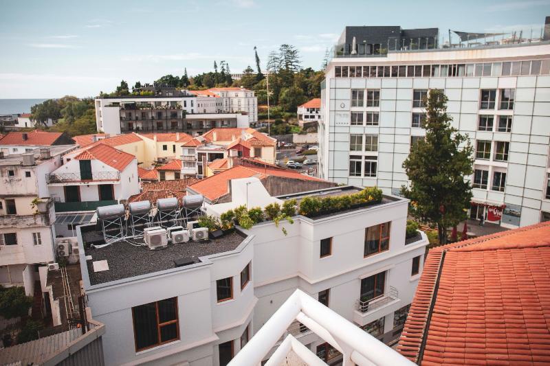 Apartamentos Turisticos Atlantida Funchal  Exterior photo